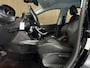 Peugeot 2008 1.6 VTi Allure 120 PK / Navigatie full map / Parkeer sensoren / Airconditioning / Trekhaak