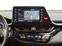 Toyota C-HR / C-HR+ 1.8 Hybrid Active | 1ste Eigenaar | AppleCarplay/AndroidAuto | Achteruitrijcamera | Trekhaak | Navigatie | Stuur en Stoelverwarming | LED koplampen | Cruise control | Isofix | Privacy Glass | Parkeersensoren |