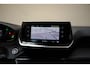 Peugeot e-2008 EV Active Pack 50 kWh 3-fase [ Navi Climate Apple/Android DAB ]
