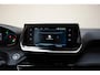 Peugeot e-2008 EV Active Pack 50 kWh 3-fase [ Navi Climate Apple/Android DAB ]