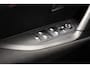 Peugeot e-2008 EV Active Pack 50 kWh 3-fase [ Navi Climate Apple/Android DAB ]