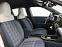 Fiat Grande Panda La Prima 113pk 44 kWh Automaat | Stoel-/Stuurverwarming | Camera | Stoel-/Stuurverwarming | LED Koplampen | DAB Ontvanger | Climate Control | Cruise Control | 17"LMV | Apple Carplay/Android Auto |