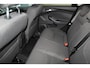 Ford Focus 1.0-125pk Titanium. Erg nette en luxe Ford Focus. Stoel-, stuur- en voorraamverw., autm. airco dual, navigatie, metallic lak, telefoonvoorb., camera, pdc v+a, dodehoek assist, AllSeason banden rondom, trekhaak, LM wielen etc.