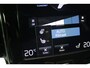 Volvo V60 B3 163PK Ultimate Bright | Adaptive Cruise & Pilot Assist | Premium Harman/Kardon Audio | Stoel & Stuurverwarming | Park Assist Achter | Head-Up Display |