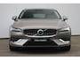 Volvo V60 B3 163PK Ultimate Bright | Adaptive Cruise & Pilot Assist | Premium Harman/Kardon Audio | Stoel & Stuurverwarming | Park Assist Achter | Head-Up Display |