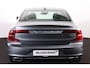 Volvo S90 T4 Inscription - IntelliSafe Assist & Surround - Parkeercamera achter - Verwarmde voorstoelen - Parkeersensoren voor & achter - Elektr. bedienb. voorstoelen met geheugen - 18' LMV