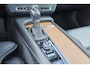 Volvo S90 T4 Inscription - IntelliSafe Assist & Surround - Parkeercamera achter - Verwarmde voorstoelen - Parkeersensoren voor & achter - Elektr. bedienb. voorstoelen met geheugen - 18' LMV