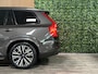 Volvo XC90 T8 AWD Recharge Ultra Ultimate Dark | Luchtvering | Trekhaak | All Season banden | 360 Camera | Head-Up Display | Harman Kardon | 455pk | Adaptieve Cruise Control | Stoelverwarming voor+achter | Stuurwielverwarming | Schuifdak | Full LED Meesturende koplampen | Pilot Assist | BLIS Dode Hoek Detectie | Alcantara hemelbekleding | Lederen zonnekleppen en handgrepen | Elektrische voorstoelen geheugen | Lederen bekleding | Zitting verlenging voorstoelen | Lederen dashboard | 20 Inch | Google Infotainment | Keyless Drive | Privacy Glass | Elektrisch bedienbare achterklep | Geïntegreerd kinderzitje achterin | Geïntegreerde zongordijnen achterportieren | Verlichte instaplijsten | 7-Persoons | 4-Zone Climate Control | DAB Radio | Apple Carplay/Android Auto | Alarm Klasse III | Platinum Grey Metallic |