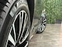 Volvo XC90 T8 AWD Recharge Ultra Ultimate Dark | Luchtvering | Trekhaak | All Season banden | 360 Camera | Head-Up Display | Harman Kardon | 455pk | Adaptieve Cruise Control | Stoelverwarming voor+achter | Stuurwielverwarming | Schuifdak | Full LED Meesturende koplampen | Pilot Assist | BLIS Dode Hoek Detectie | Alcantara hemelbekleding | Lederen zonnekleppen en handgrepen | Elektrische voorstoelen geheugen | Lederen bekleding | Zitting verlenging voorstoelen | Lederen dashboard | 20 Inch | Google Infotainment | Keyless Drive | Privacy Glass | Elektrisch bedienbare achterklep | Geïntegreerd kinderzitje achterin | Geïntegreerde zongordijnen achterportieren | Verlichte instaplijsten | 7-Persoons | 4-Zone Climate Control | DAB Radio | Apple Carplay/Android Auto | Alarm Klasse III | Platinum Grey Metallic |