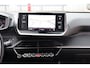 Peugeot 2008 1.2 PureTech Allure Pack O.a: Camera, Navi, Clima, Cruise, Carplay, Etc. All-in prijs!