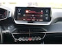 Peugeot 2008 1.2 PureTech Allure Pack O.a: Camera, Navi, Clima, Cruise, Carplay, Etc. All-in prijs!