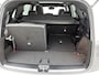 Mercedes-Benz GLB 200 Business Solution AMG 7p. 58 kWh | Premium pakket | Trekhaak | Winterpakket | Nightpakket | Vast panoramadak | GUARD 360° | 19” vijfspaaks lichtmetalen AMG-velgen | Warmtewerend, donkergetint glas |