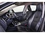 Volvo XC60 T5 FWD R-Design - AUTOMAAT - Panorama/schuifdak - BLIS - Bi-Xenon koplampen - Parkeercamera achter - Parkeersensoren voor & achter - Cruise control - 20' LMV