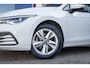 Volkswagen Golf 1.0 eTSI Life Business | Massage | Memory | Stoel+stuur verwarming | Cruise adaptief | Dodehoek detectie | Camera | Apple Carplay/Android Auto | Achteruitrijcamera | Apple Carplay/Android Auto|telefoonintegratie premium | Comfortstoel(en)
