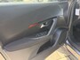 Peugeot 2008 BWJ 2022 | 1.2T 101PK Active Pack NWE DISTRIBUTIE | CLIMA | PDC | NAVI | CRUISE | CARPLAY | LICHTMETAAL |