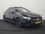 Mercedes-Benz A-klasse 250 e AMG Line PHEV 218pk | Panodak | Camera | Multibeam LED | Alcantara Sportstoelen Verwarmd | Apple Carplay | Sfeerverlichting | Blis | Cruise Control | Navigatie | Virtual | DAB | Plug In Hybrid |