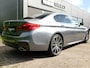 BMW 5-Serie 530e M Sport | Schuif-/kanteldak | Adaptive cruise control | 20 inch velgen |  Leder Dakota/cognac | 360 graden camera | Comfort stoelen | Stoelverwarming / Ventilatie | Head Up Display | Bowers & Wilkins | Keyless entry