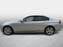 BMW 3-Serie 320i Executive / Volledig BMW Dealeronderhouden / Sport-Line / PDC / Bluetooth / Navigatie / BOVAG Garantie /