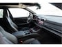 Lamborghini Urus 4.0 V8 Hybrid SE | Verde Hydra Matt | Interior Carbon Pack | 5Y Maintanance Pack