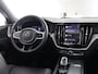 Volvo XC60 2.0 T6 Plug-in hybrid AWD Plus Dark SOH100% (Pano / 360 Cam / H&K / Winterpakket / All season)