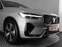 Volvo XC60 2.0 T6 Plug-in hybrid AWD Plus Dark SOH100% (Pano / 360 Cam / H&K / Winterpakket / All season)