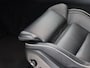 Volvo XC60 2.0 T6 Plug-in hybrid AWD Plus Dark SOH100% (Pano / 360 Cam / H&K / Winterpakket / All season)