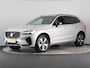 Volvo XC60 2.0 T6 Plug-in hybrid AWD Plus Dark SOH100% (Pano / 360 Cam / H&K / Winterpakket / All season)