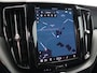 Volvo XC60 2.0 T6 Plug-in hybrid AWD Plus Dark SOH100% (Pano / 360 Cam / H&K / Winterpakket / All season)