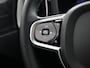 Volvo XC60 2.0 T6 Plug-in hybrid AWD Plus Dark SOH100% (Pano / 360 Cam / H&K / Winterpakket / All season)