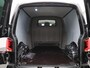 Volkswagen Transporter 2.0 TDI L2H1 Bulli 150PK | Automaat | Dubbele Cabine | Trekhaak | Parkeersensoren Voor + Achter | Achteruitrijcamera | Adaptive Cruise Control | Multifunctioneel Stuurwiel | Voorruit Verwarming | Leer | Airco |