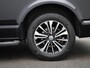 Volkswagen Transporter 2.0 TDI L2H1 Bulli 150PK | Automaat | Dubbele Cabine | Trekhaak | Parkeersensoren Voor + Achter | Achteruitrijcamera | Adaptive Cruise Control | Multifunctioneel Stuurwiel | Voorruit Verwarming | Leer | Airco |