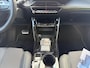 Peugeot 2008 GT 1.2 Hybrid 145pk e-DCS6 | ADAPTIVE CRUISE | 360° CAMERA | NAVI | KEYLESS ENTRY | APPLE CARPLAY / ANDROID AUTO | GRIPCONTROL | ALL SEASON BANDEN | 17'' LM VELGEN | 3D I-COCKPIT |