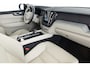 Volvo XC60 2.0 T6 Plug-in hybrid AWD Core | LEDER | PANORAMADAK | MAPS | Full LED .