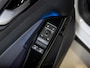 Volkswagen ID.4 Pro 77 kWh / 204pk / Panorama dak / Trekhaak / Head-up display /