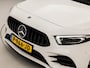Mercedes-Benz A-klasse 250 AMG Sport 224Pk Automaat (PANORAMADAK, MEMORY SEATS, 360 CAMERA, BURMESTER, GROOT NAVI, SFEERVERLICHTING, WIDESCREEN, ADAPTIVE CRUISE, NIEUWSTAAT)