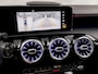 Mercedes-Benz A-klasse 250 AMG Sport 224Pk Automaat (PANORAMADAK, MEMORY SEATS, 360 CAMERA, BURMESTER, GROOT NAVI, SFEERVERLICHTING, WIDESCREEN, ADAPTIVE CRUISE, NIEUWSTAAT)