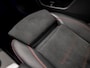 Mercedes-Benz A-klasse 250 AMG Sport 224Pk Automaat (PANORAMADAK, MEMORY SEATS, 360 CAMERA, BURMESTER, GROOT NAVI, SFEERVERLICHTING, WIDESCREEN, ADAPTIVE CRUISE, NIEUWSTAAT)