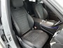 Mercedes-Benz GLC 300e 4MATIC Business Solution AMG | Advanced plus | Nightpakket | Parkeerpakket met achteruitcamera | Trekhaak | Middenconsole metaalstructuur | 19” vijfspaaks lichtmetalen AMG-velgen | URBAN GUARD Plus | Warmtewerend, donkergetint glas |