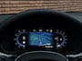 Volvo V60 B4 Essential Edition | Stoel-/ stuurwielverwarming | Driver assist | Extra getint glas | 20'' Lichtmetalen Velgen | Verwarmde achterbank | Parkeersensoren voor + achter | Achteruitrijcamera | Apple carplay/ Android auto