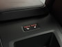 Volvo V60 B4 Essential Edition | Stoel-/ stuurwielverwarming | Driver assist | Extra getint glas | 20'' Lichtmetalen Velgen | Verwarmde achterbank | Parkeersensoren voor + achter | Achteruitrijcamera | Apple carplay/ Android auto