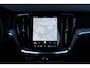 Volvo V60 T6 Plug-in hybrid AWD Plus Dark | Panoramadak | Head-Up Display | 360 Graden Camera | Extra Getint Glas | 20'' Lichtmetalen Velgen | Geventileerde Voorstoelen | Apple Carplay/ Android Auto