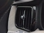 Volvo XC60 2.0 T5 AWD Inscription | VERWACHT | Camera | Trekhaak | Stuur verwarming | Cruise control |