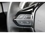 Peugeot 2008 1.2 Hybrid 145 GT | Automaat | Navigatie | Camera voor + achter | Massage | Stoelverwarming | Alcantara |