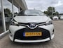 Toyota Yaris 1.5 Hybrid Dynamic Bi-Tone NAVI,CLIMA,STOELVERWARMING
