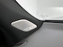 Mercedes-Benz GLB 200 Business Solution AMG 7p. 58 kWh | Premium Plus pakket | Winterpakket | Nightpakket | Parkeerpakket | Trekhaak | Sportstoelen | GUARD 360° | Vast panoramadak | Burmester® 3D surround sound system | 19” vijfspaaks AMG-velgen |