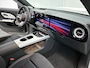 Mercedes-Benz GLB 200 Business Solution AMG 7p. 58 kWh | Premium Plus pakket | Winterpakket | Nightpakket | Parkeerpakket | Trekhaak | Sportstoelen | GUARD 360° | Vast panoramadak | Burmester® 3D surround sound system | 19” vijfspaaks AMG-velgen |