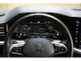 Volkswagen Touareg 3.0TSi/462pk Hybrid 4MOTION R Blackstyle|2023|Panoramadak|Leder|Luchtvering|LED|Trekhaak|PDC+360Camera+Assist|Memory-stoelen|22"Estoril|Servo-sluiting|Nachtzicht|Head-up|VOL!