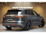 Volkswagen Touareg 3.0TSi/462pk Hybrid 4MOTION R Blackstyle|2023|Panoramadak|Leder|Luchtvering|LED|Trekhaak|PDC+360Camera+Assist|Memory-stoelen|22"Estoril|Servo-sluiting|Nachtzicht|Head-up|VOL!