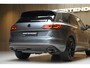 Volkswagen Touareg 3.0TSi/462pk Hybrid 4MOTION R Blackstyle|2023|Panoramadak|Leder|Luchtvering|LED|Trekhaak|PDC+360Camera+Assist|Memory-stoelen|22"Estoril|Servo-sluiting|Nachtzicht|Head-up|VOL!