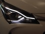 Toyota Yaris 1.5 Hybrid Premium - ORIGINEEL NEDERLANDSE AUTO - PANORAMADAK - PARKEERSENSOREN VOOR EN ACHTER - KEYLESS ENTRY & START - NAVIGATIE - ACHTERUITRIJ CAMERA - HOMMEL ONDERHOUDEN